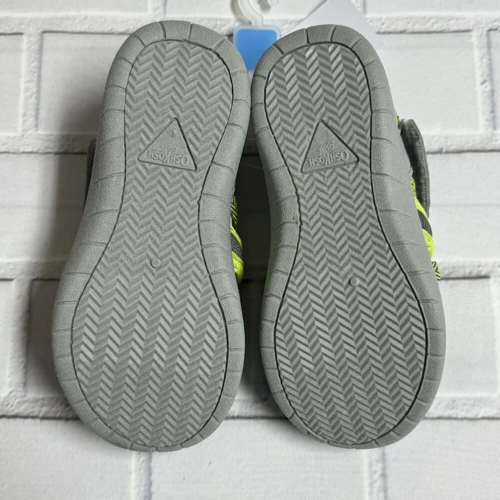 OshKosh Everplay Flexible Outsole Bump Toe Sandal Toddler Size 11 Green